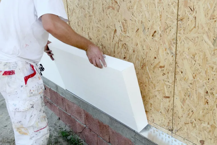 Comment isoler le mur de mon garage par l'extérieur pour contrer le froid et le bruit ?, Nancy, Sonmez CTS Isolation